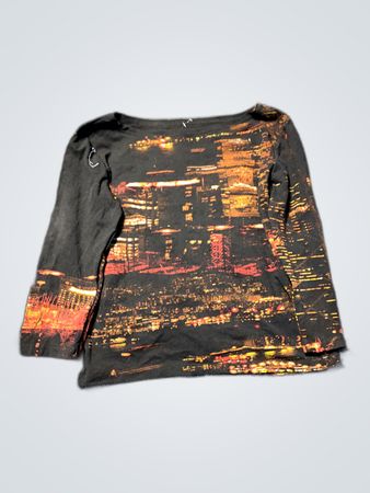 Long-Sleeve Cityscape Graphic T-Shirt
