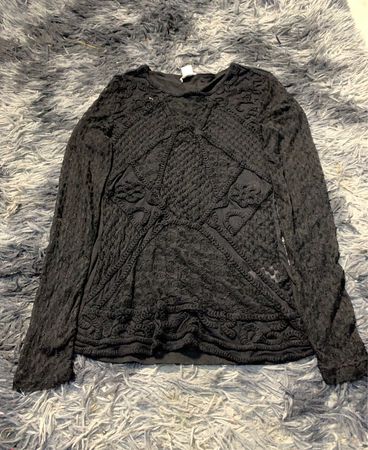 Black Long-Sleeve Top