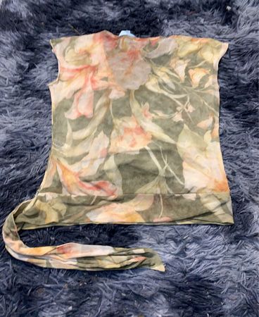 Floral Sleeveless Top