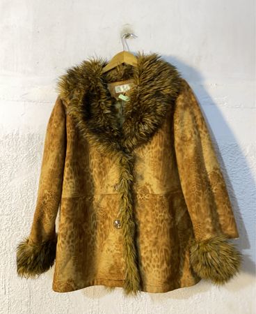 Leopard Print Faux Fur Trimmed Jacket