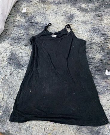 Schwarzes Spaghettiträgerkleid