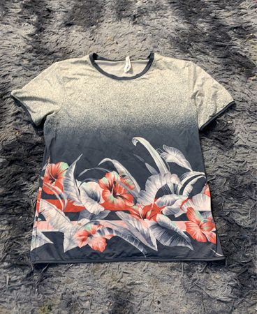 T-Shirt mit floralem Druck
