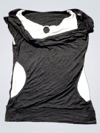 Schwarz-weißes T-Shirt