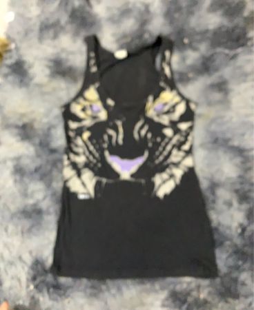 Schwarzes Tanktop mit Tiger-Grafik