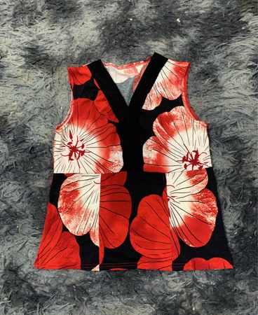 Ärmelloses Top mit Blumenmuster