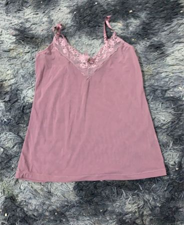 Rosa Spitzenbesatz Cami