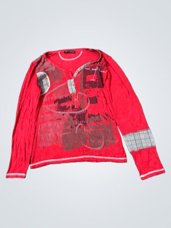 Rotes Langarmhemd mit Grafikdruck