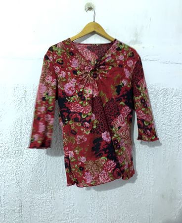 Red floral print top
