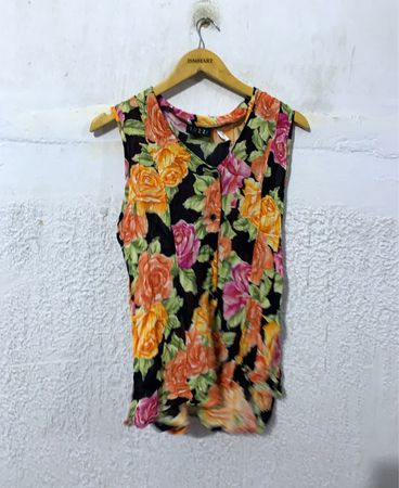 Tuzzi Floral Sleeveless Top