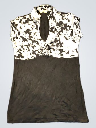 Schwarz-weißes Blumendruckhemd