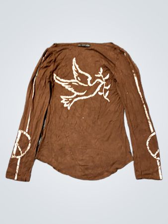 Braunes langärmliges T-Shirt mit Taube Grafik und Friedenssymbolen