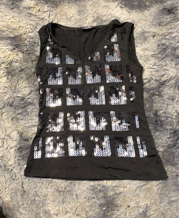 Schwarzes ärmelloses Tanktop mit Pailletten
