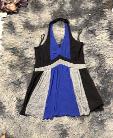 Schwarzes und Blaues Halterkleid