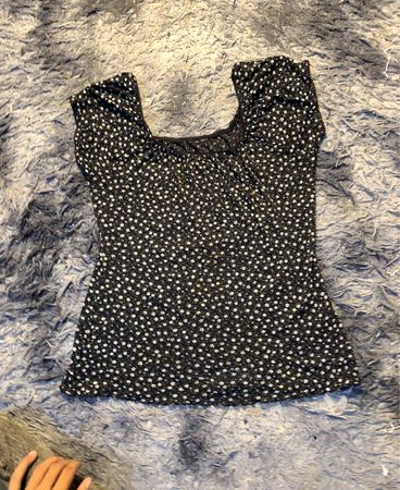 Schwarzes florales Print-Top