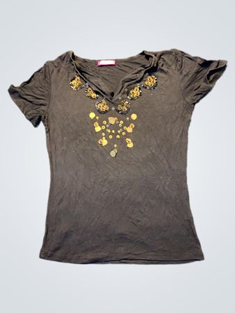 Schwarz verziertes V-Ausschnitt-T-Shirt