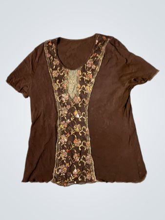 Braun verziertes T-Shirt
