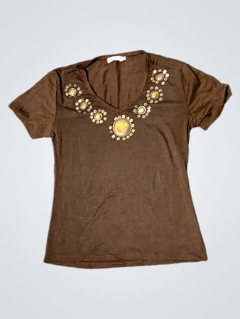 Braunes verziertes V-Ausschnitt-T-Shirt