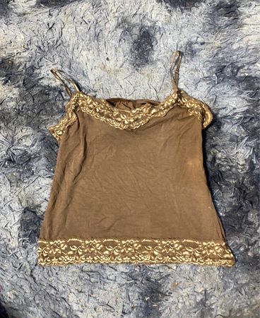 Braunes Spitzenbesatz Cami-Top