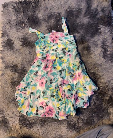 Mädchen Blumen Volantkleid