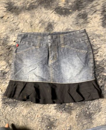 Jeansrock mit plissiertem Saum