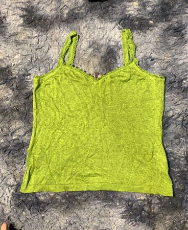 Grünes Tanktop