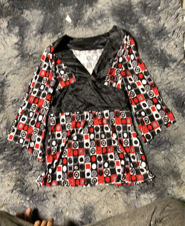Bedruckte V-Ausschnitt-Bluse