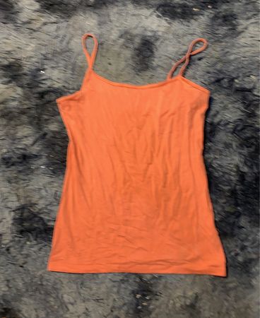 Orangenes Spaghetti-Träger-Tanktop