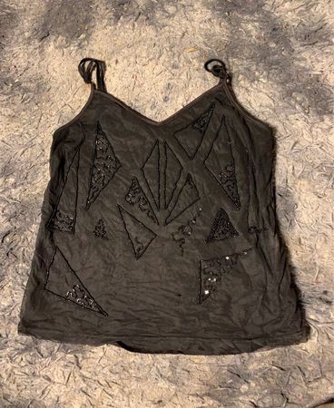 Schwarze Perlen-Camisole