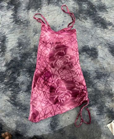 Rosa Blumendruck Slipkleid