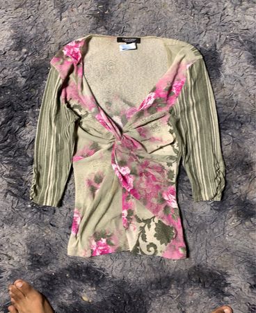 Karen Kane Lifestyle Floral Twist Front Top