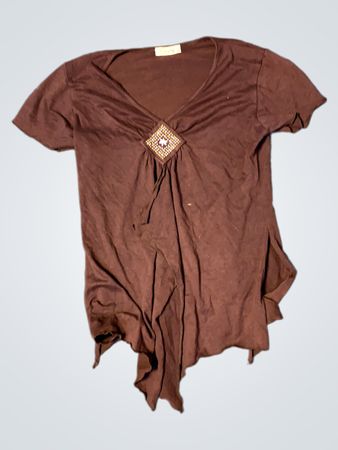 Braunes T-Shirt mit Verzierungen