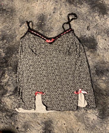 Cheetah-Print-Camisole mit pinken Schleifen