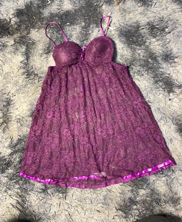 Lila Spitzen-Babydoll
