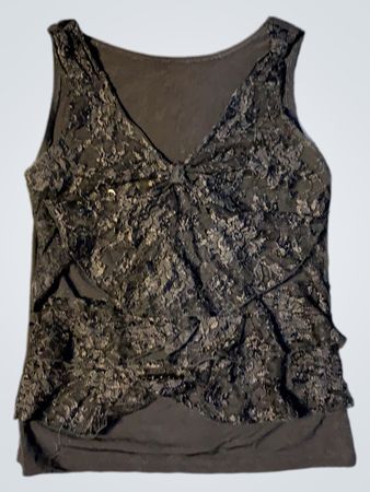 Tanktop mit schwarzem Spitzenbesatz