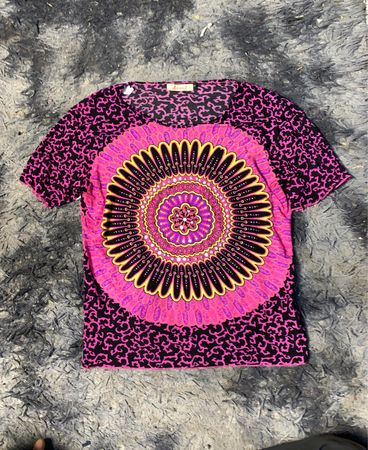 T-Shirt mit Mandala-Design