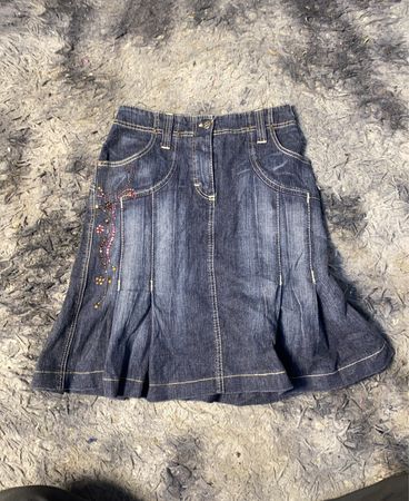 Jeansrock mit Verzierungen