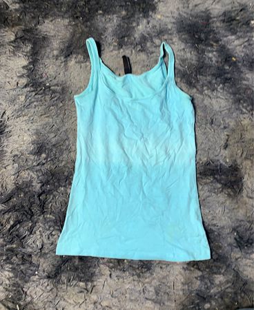 Blaues Tanktop