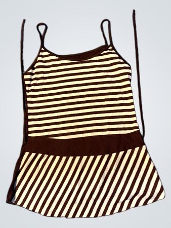 Braunes und weiß gestreiftes Tanktop
