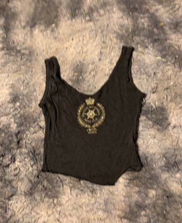 Schwarzes Tanktop mit Emblem