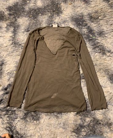 Langarm V-Ausschnitt Top