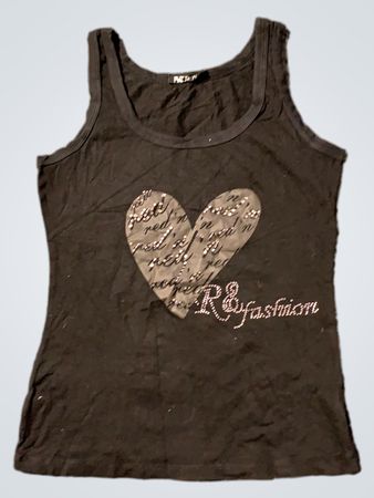 RED 'N Fashion Schwarzes Tanktop mit Herzgrafik