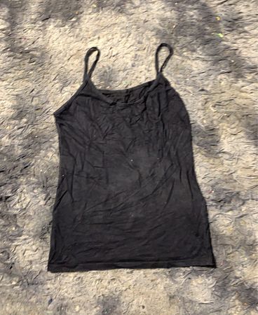 Schwarzes Spaghetti-Träger-Tanktop