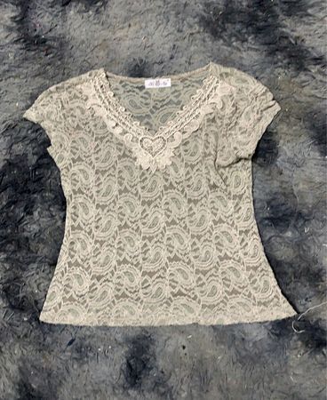 Gi Fan Lace Top