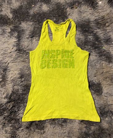 Limettengrünes Tanktop mit "Inspire Design" Grafik