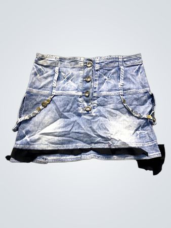 Jeansrock mit schwarzem Unterrock