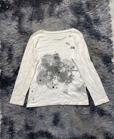 Weißes langärmliges T-Shirt mit Grafikdruck