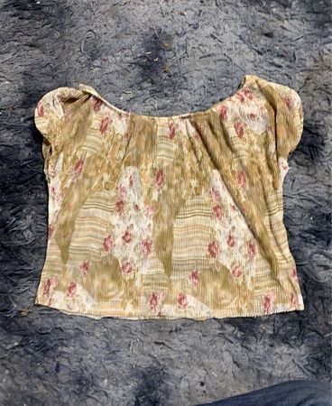 Durchsichtige Bluse mit Blumenmuster