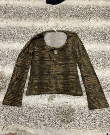 Langärmliges Top mit Halsband