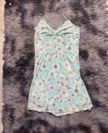 Hellblaues Gänseblümchen-Print Spaghettiträgerkleid