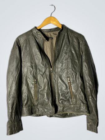 Bata et plus veste en cuir